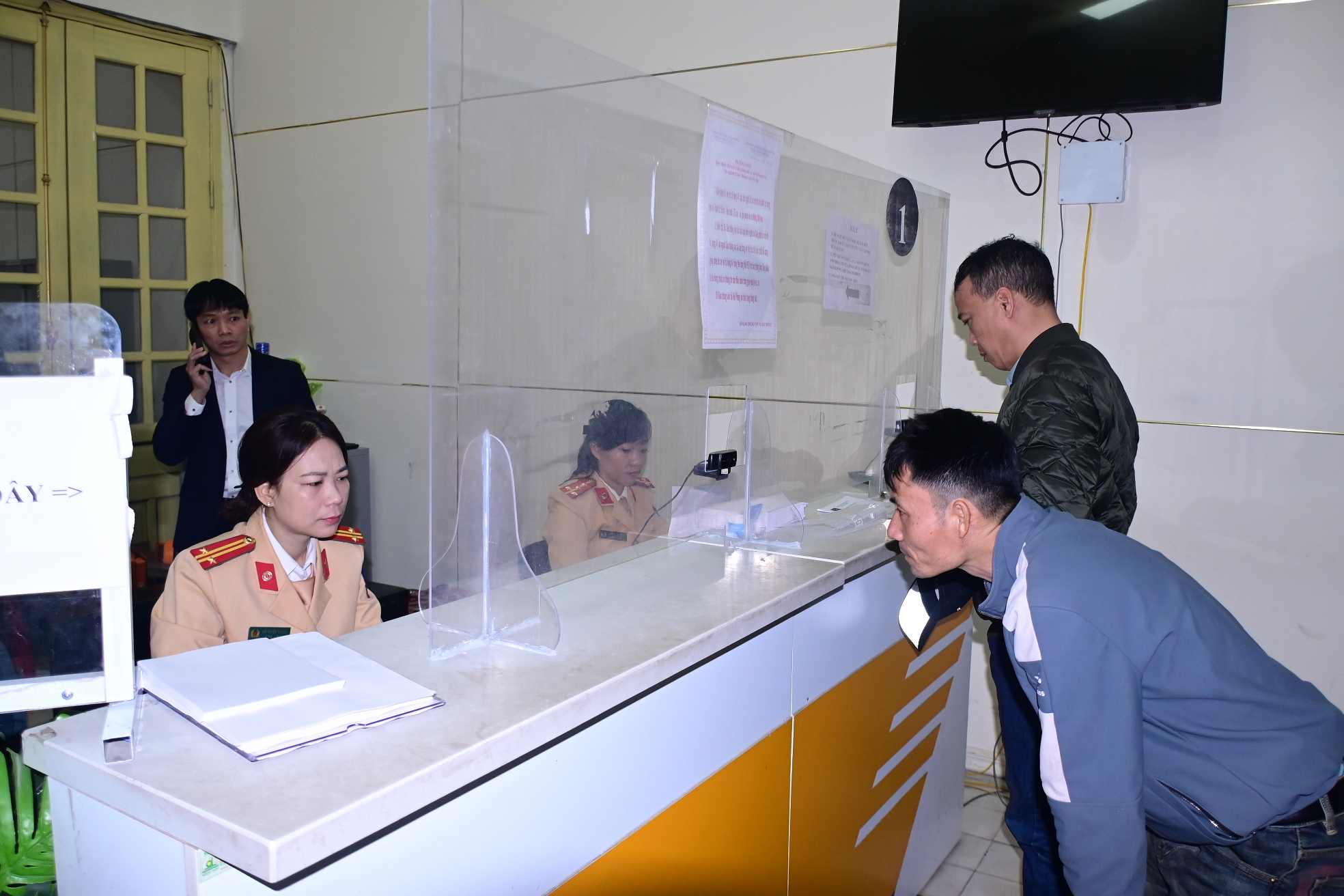 Cấp giấy phép lái xe cho người đạt kết quả kỳ sát hạch trong thời hạn 7 ngày làm việc